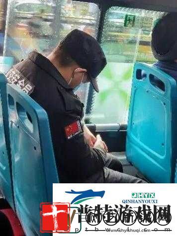 公交车上售票员规范使用