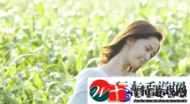 老赵抱着缓缓在厨房做